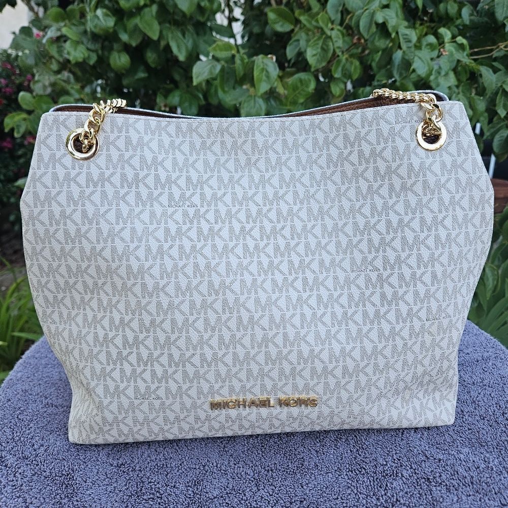 NWT Michael kors shoulder bag